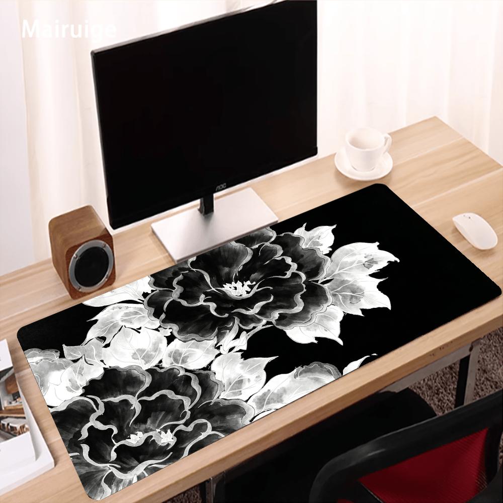 Tappetino per mouse con peonia - Desk Setup Black And White recensione e prezzo